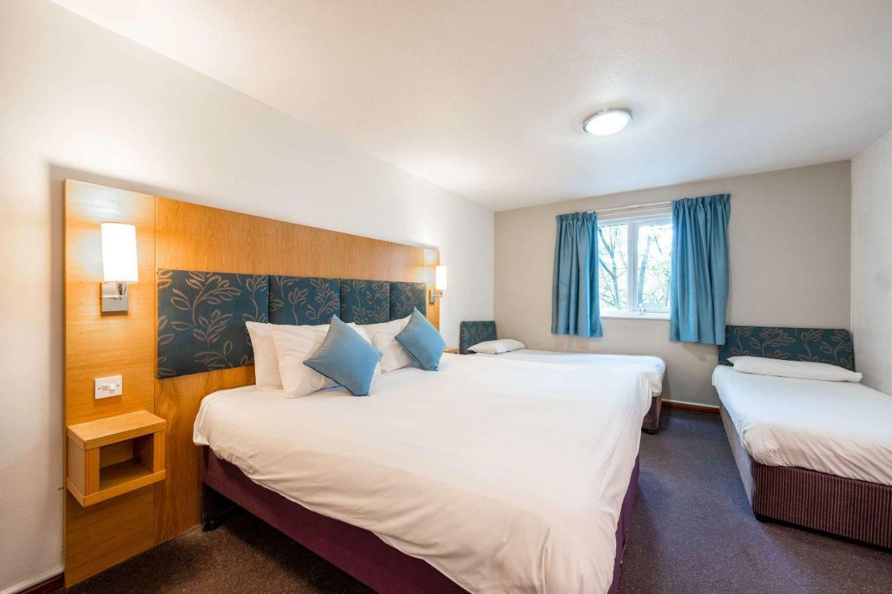 Comfort Inn Manchester North Міддлтон Екстер'єр фото