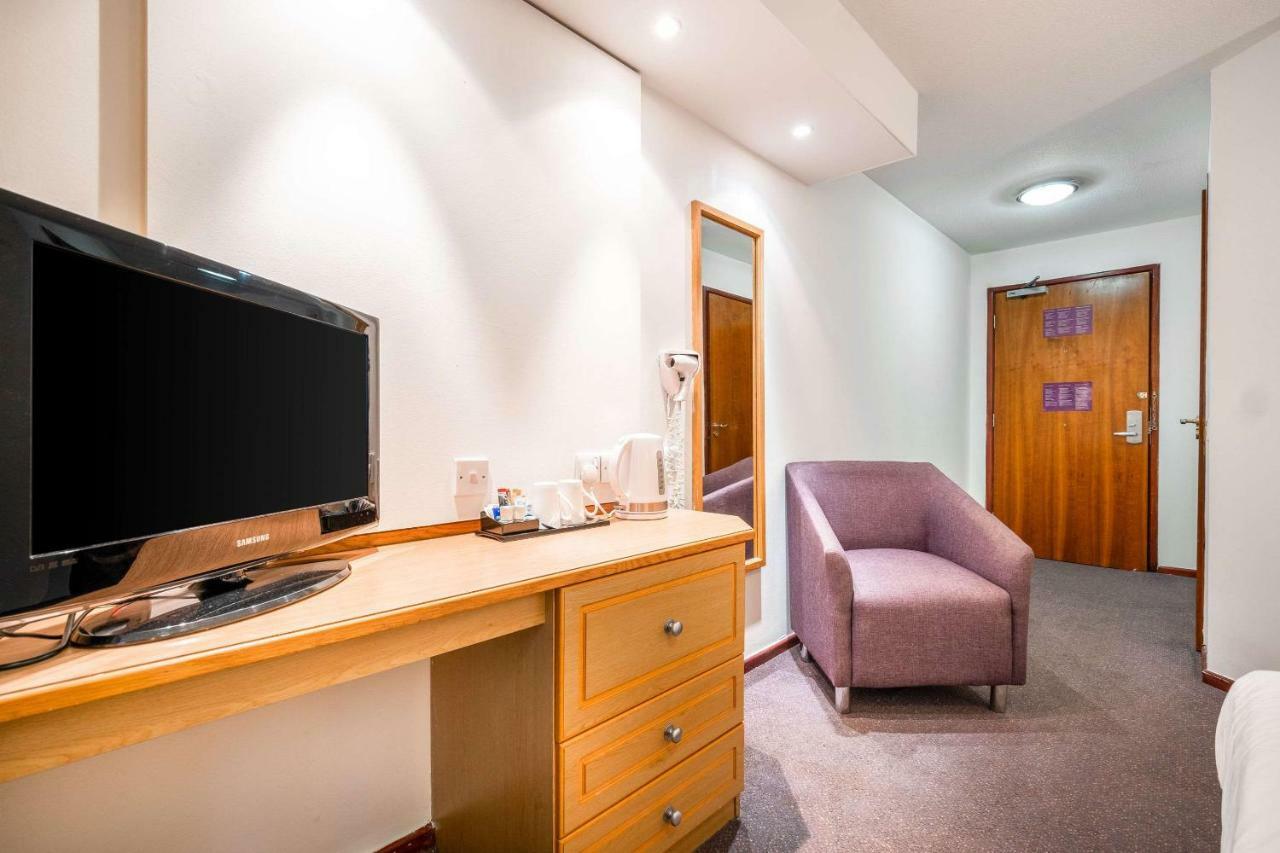 Comfort Inn Manchester North Міддлтон Екстер'єр фото